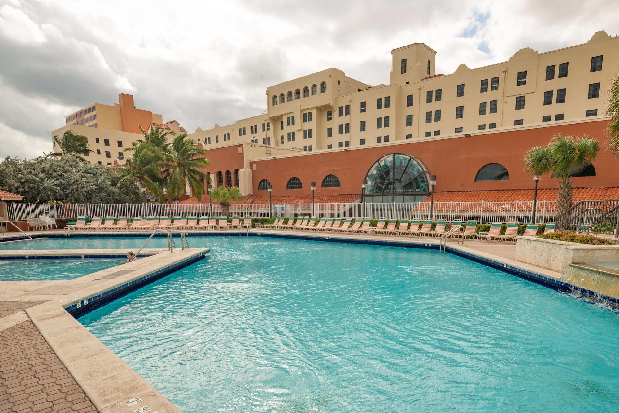 Design Suites Hollywood Beach Resort Екстер'єр фото